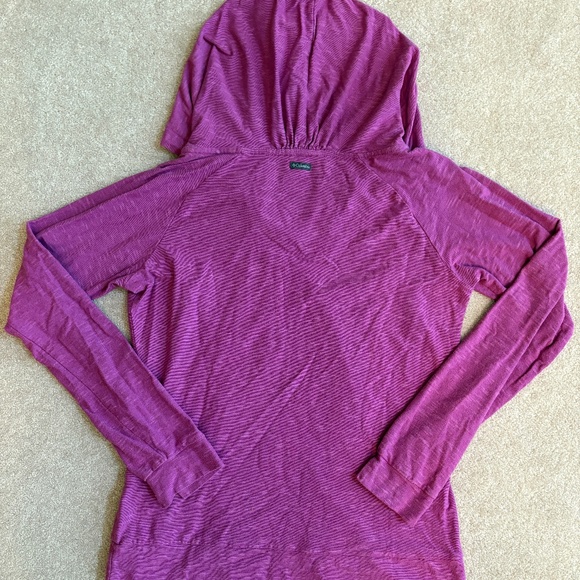 Columbia Women’s Lightweight Hoodie - Picture 4 of 5